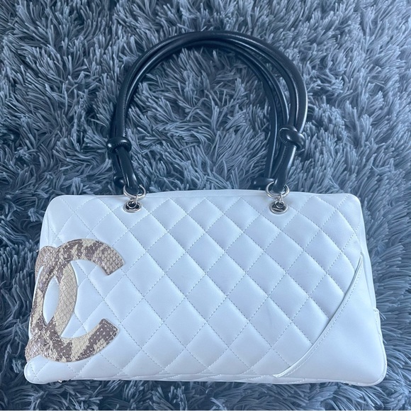 SOLD to a lovely buyer✨Preloved authentic Chanel bag - Picture 4 of 16